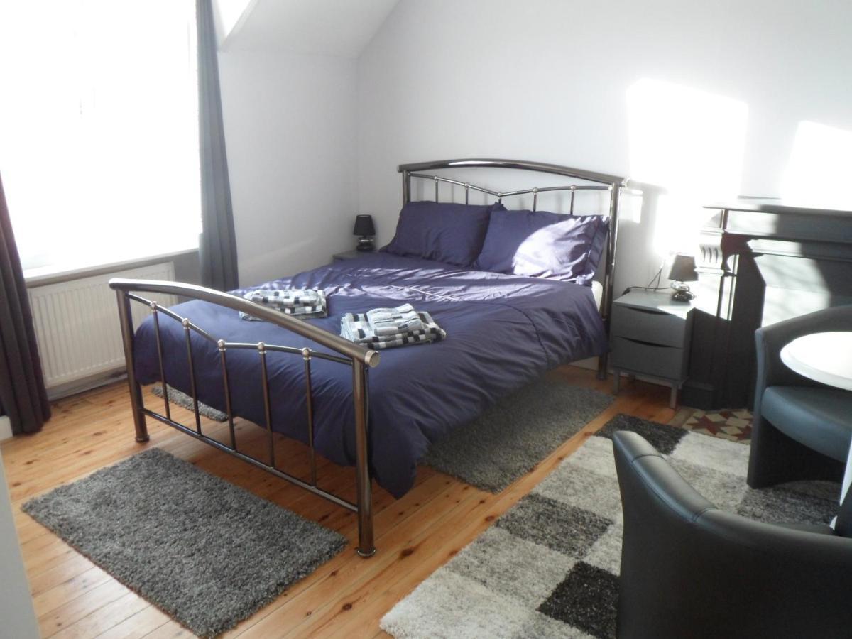 Riverside Bed And Breakfast Huelgoat Esterno foto